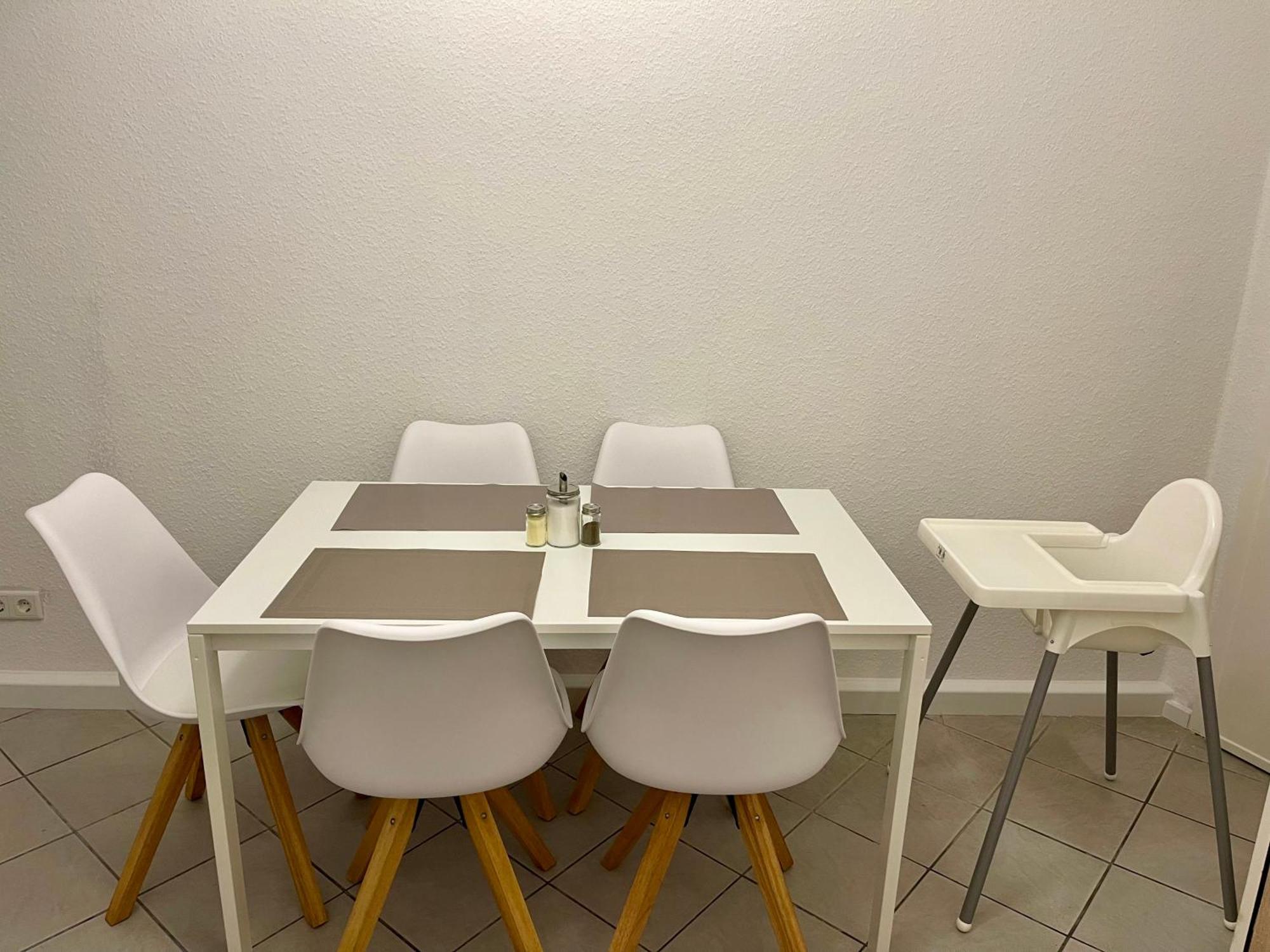 Raha Apartments - Ihr Komfortables Zuhause - Garten - Vollausstattung - Balkon - Parkplatz Kassel Zewnętrze zdjęcie