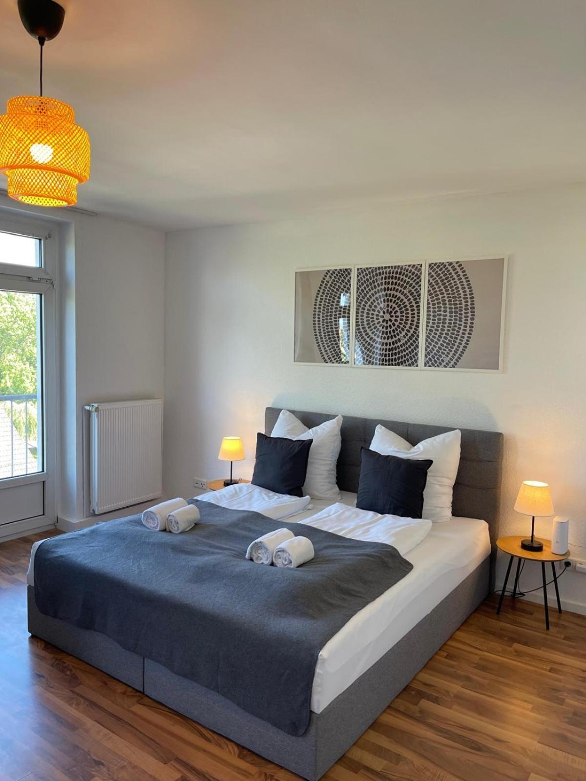 Raha Apartments - Ihr Komfortables Zuhause - Garten - Vollausstattung - Balkon - Parkplatz Kassel Zewnętrze zdjęcie