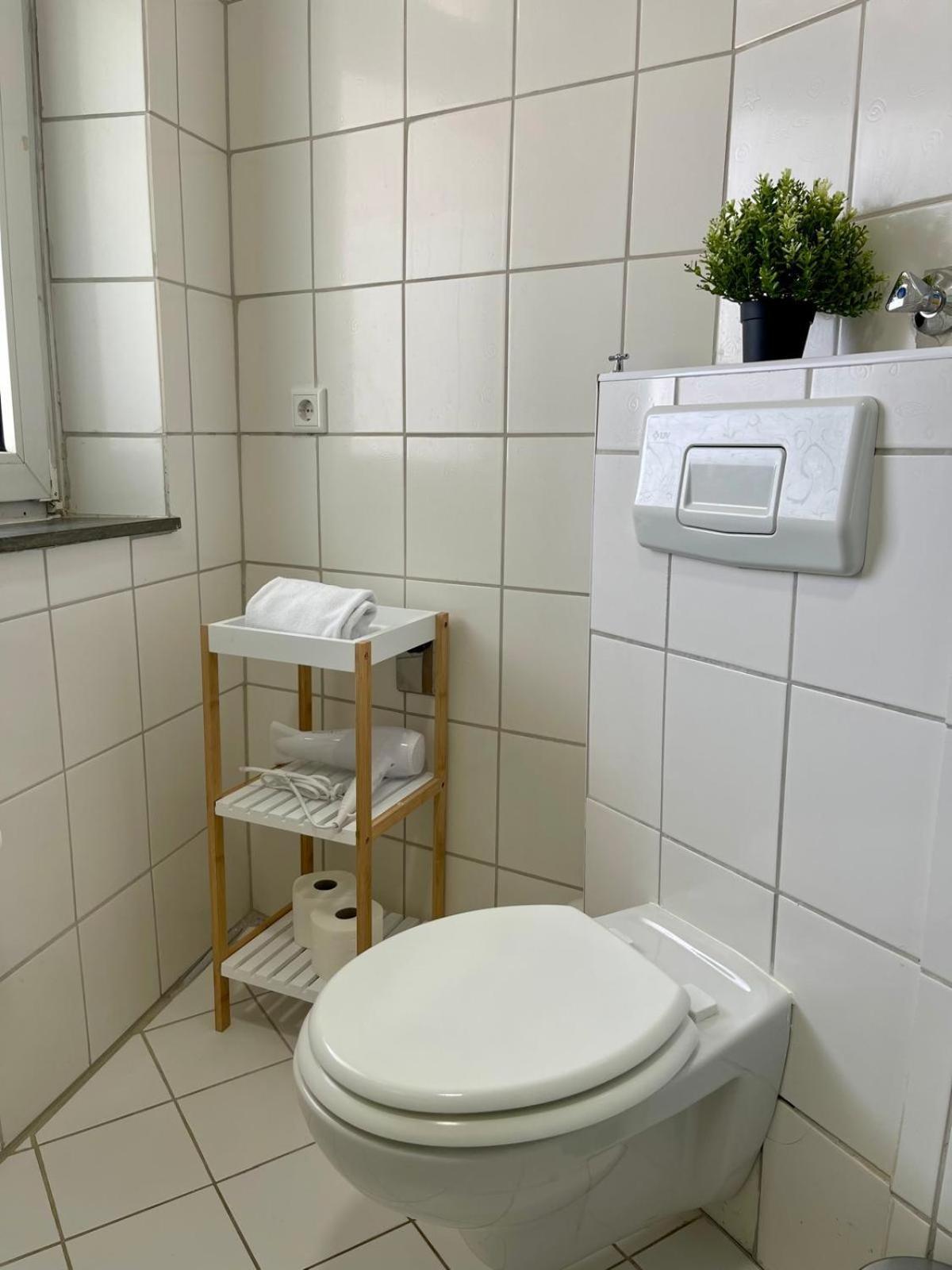 Raha Apartments - Ihr Komfortables Zuhause - Garten - Vollausstattung - Balkon - Parkplatz Kassel Zewnętrze zdjęcie