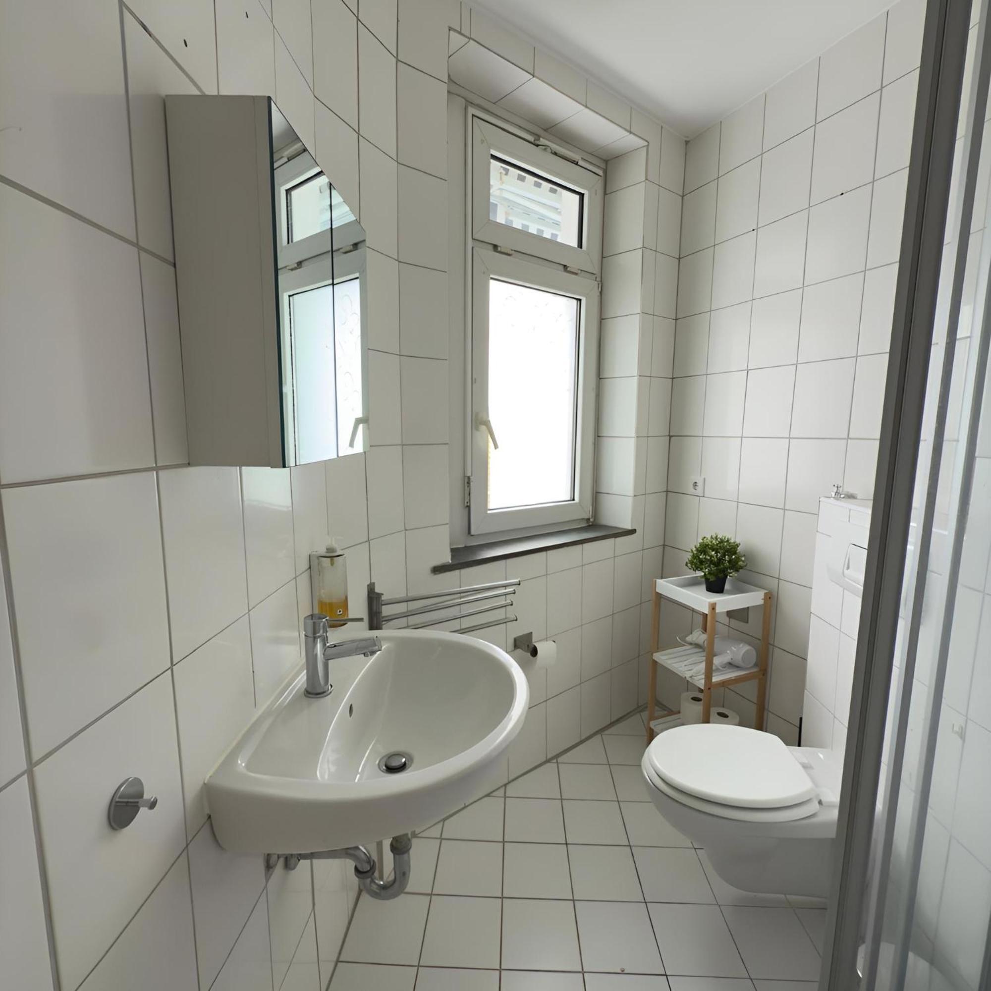Raha Apartments - Ihr Komfortables Zuhause - Garten - Vollausstattung - Balkon - Parkplatz Kassel Zewnętrze zdjęcie